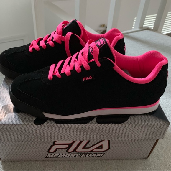 fila shoes hot pink